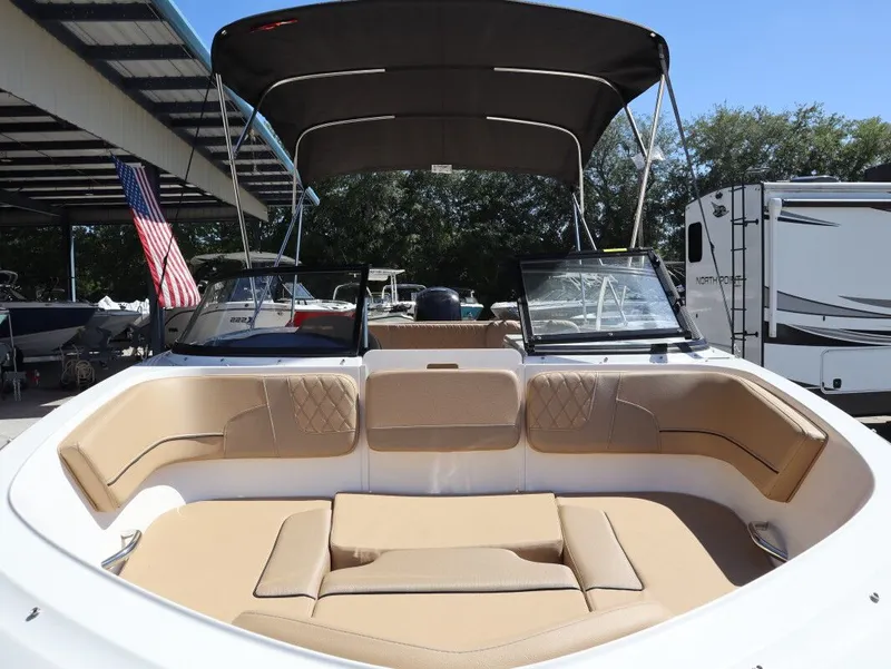 Slide: The Image of Bayliner VR6 Outboard 2026 - 11