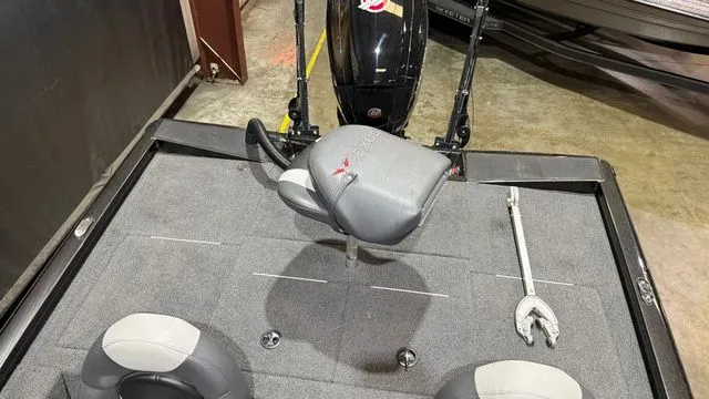 Slide: The Image of Vexus 189 W/ Mercury 115 2023 - 11