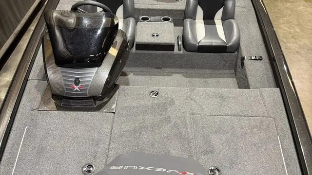 Slide: The Image of Vexus 189 W/ Mercury 115 2023 - 7