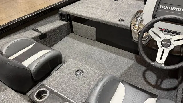 Slide: The Image of Vexus 189 W/ Mercury 115 2023 - 9