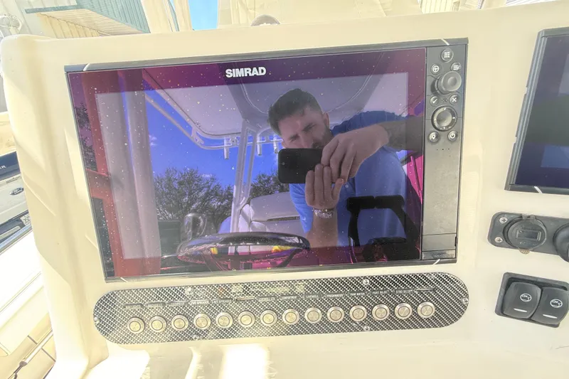 Slide: The Image of Reflection on Simrad display in Calcutta 263 boat, 2019 model. - 36