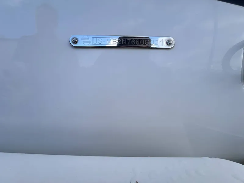 Slide: The Image of Malibu Wakesetter 23 MXZ 2021 - 102