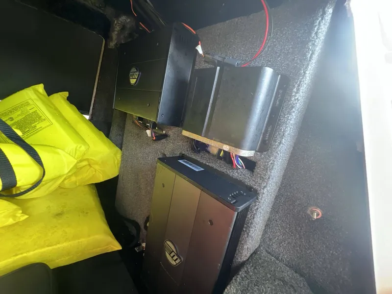 Slide: The Image of Malibu Wakesetter 23 MXZ 2021 - 115