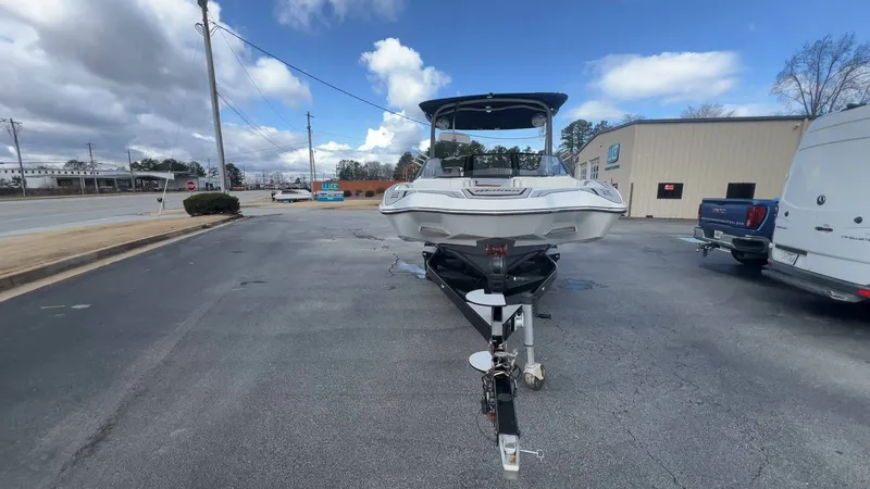 Slide: The Image of Malibu Wakesetter 23 MXZ 2021 - 23