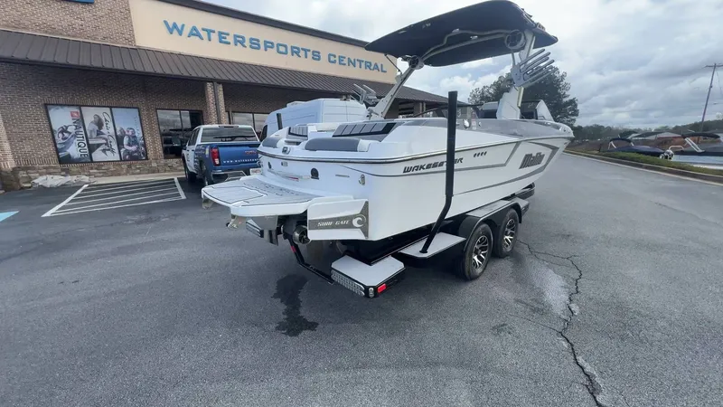 Slide: The Image of Malibu Wakesetter 23 MXZ 2021 - 46