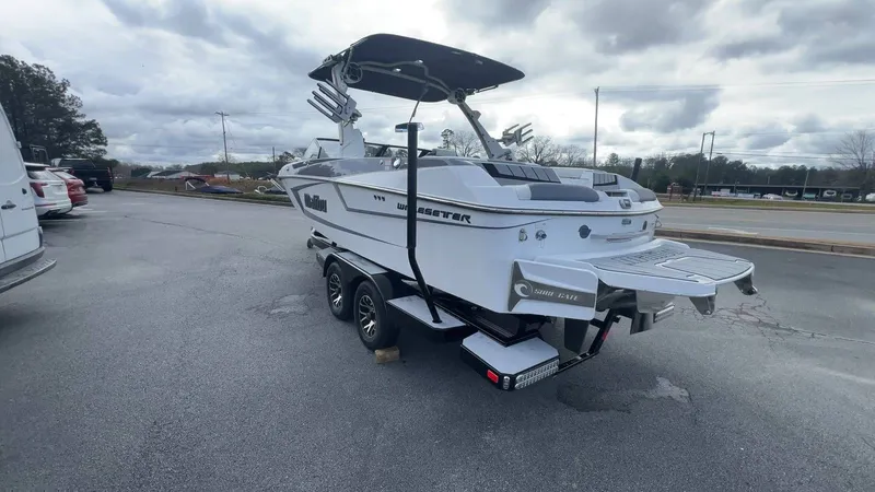 Slide: The Image of Malibu Wakesetter 23 MXZ 2021 - 61