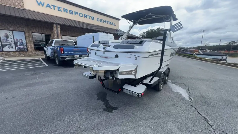Slide: The Image of Malibu Wakesetter 23 MXZ 2021 - 62
