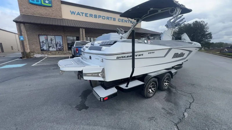 Slide: The Image of Malibu Wakesetter 23 MXZ 2021 - 66