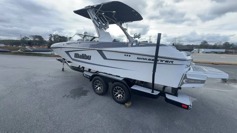Slide: The Image of Malibu Wakesetter 23 MXZ 2021 - 77