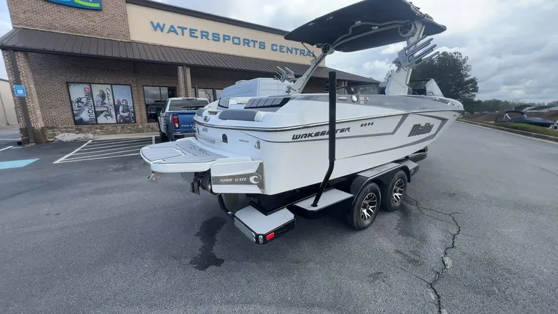 Slide: The Image of Malibu Wakesetter 23 MXZ 2021 - 81