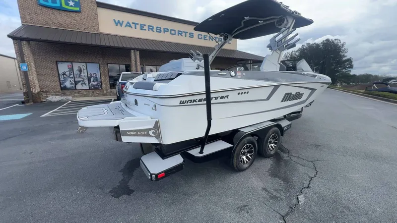Slide: The Image of Malibu Wakesetter 23 MXZ 2021 - 83