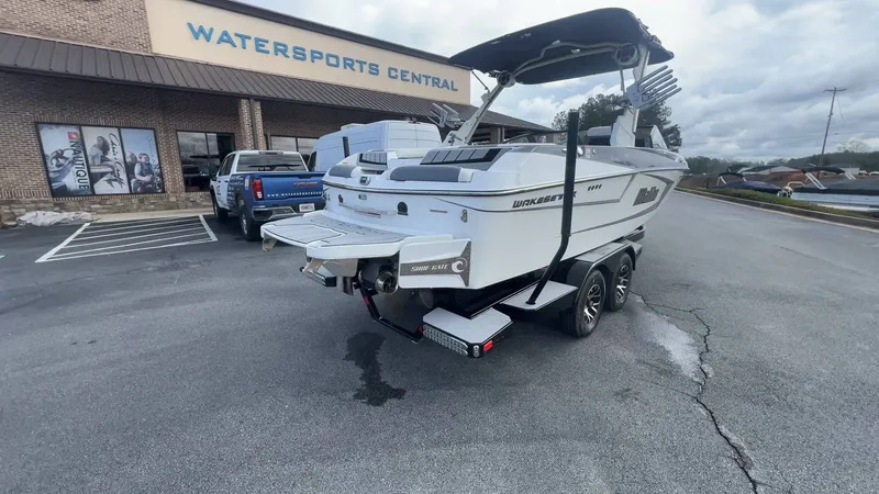 Slide: The Image of Malibu Wakesetter 23 MXZ 2021 - 91