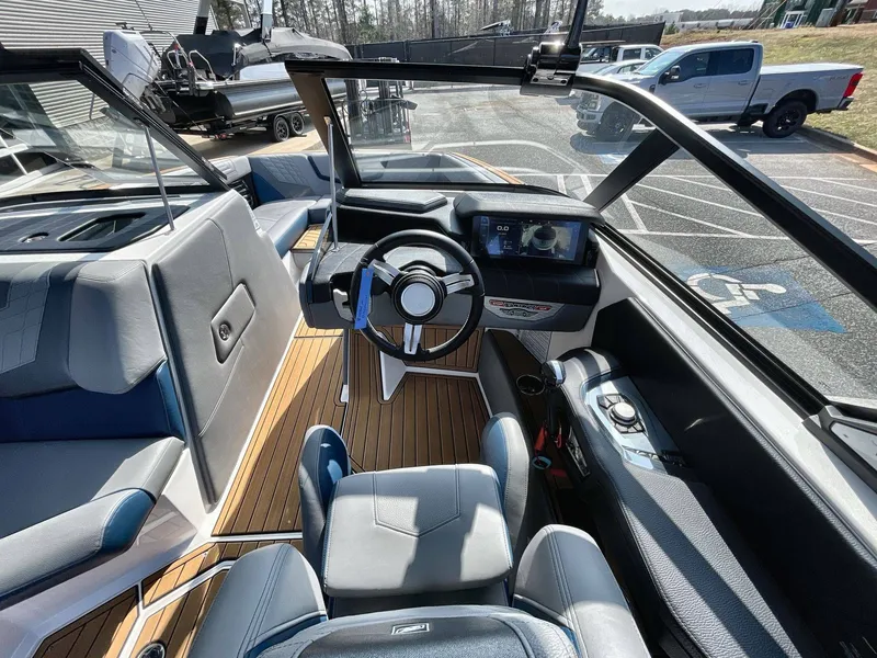 Slide: The Image of Nautique G23 2022 - 19