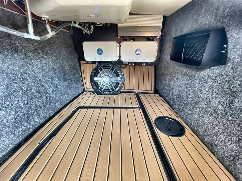 Slide: The Image of Nautique G23 2022 - 25