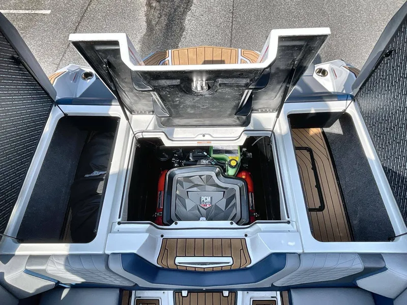 Slide: The Image of Nautique G23 2022 - 3