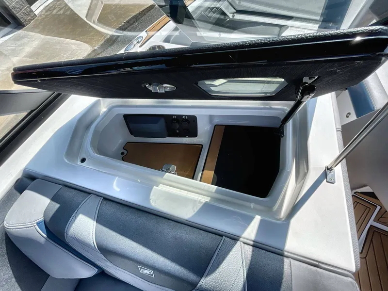 Slide: The Image of Nautique G23 2022 - 33