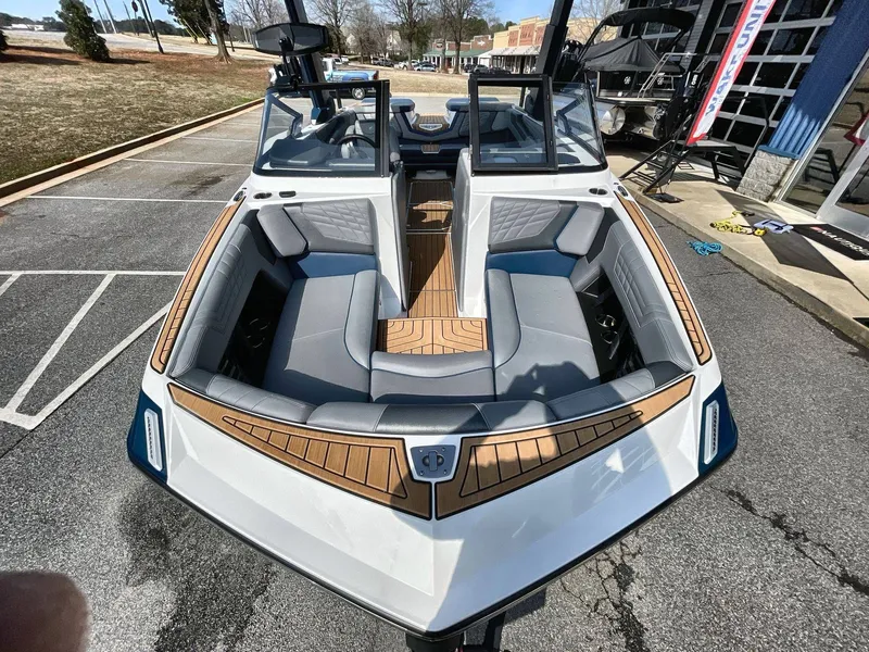 Slide: The Image of Nautique G23 2022 - 34