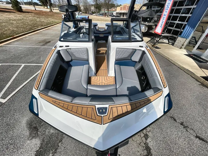 Slide: The Image of Nautique G23 2022 - 35