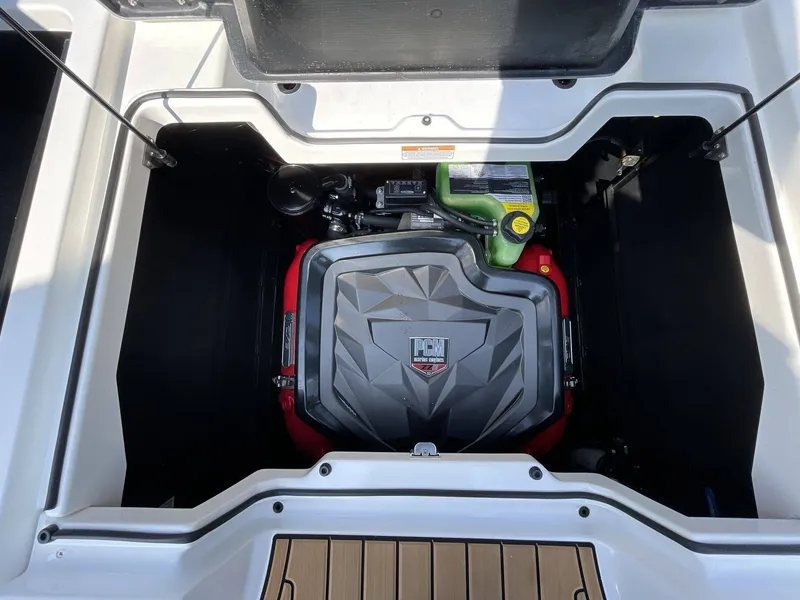 Slide: The Image of Nautique G23 2022 - 9