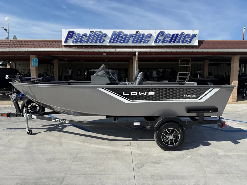 The Image of Lowe Fishing Machine Side Console FM 1625 SC W/ 60HP Mercury! 2026 - 1