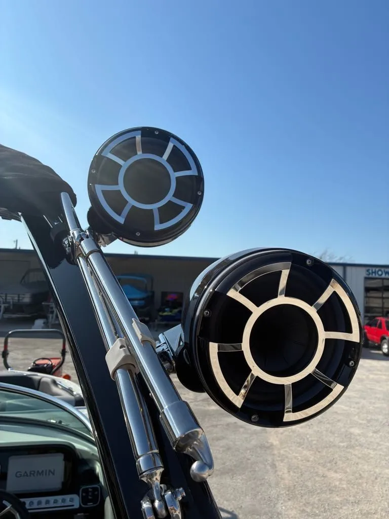 Slide: The Image of Crownline Boats 298SS 2026 - 12