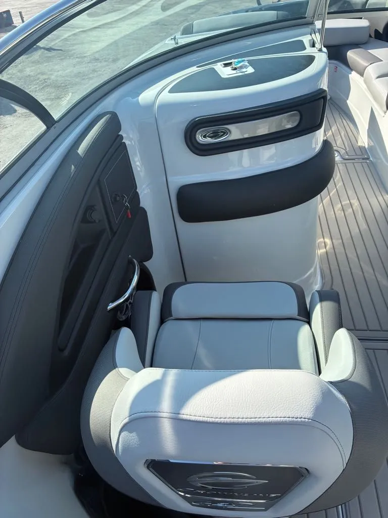 Slide: The Image of Crownline Boats 298SS 2026 - 17