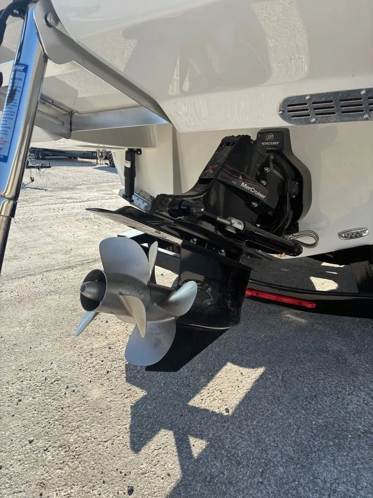 Slide: The Image of Crownline Boats 298SS 2026 - 3