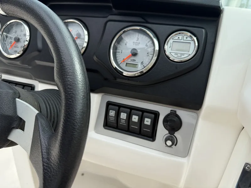 Slide: The Image of Chaparral 216 SSi Wide Tech 2011 - 11