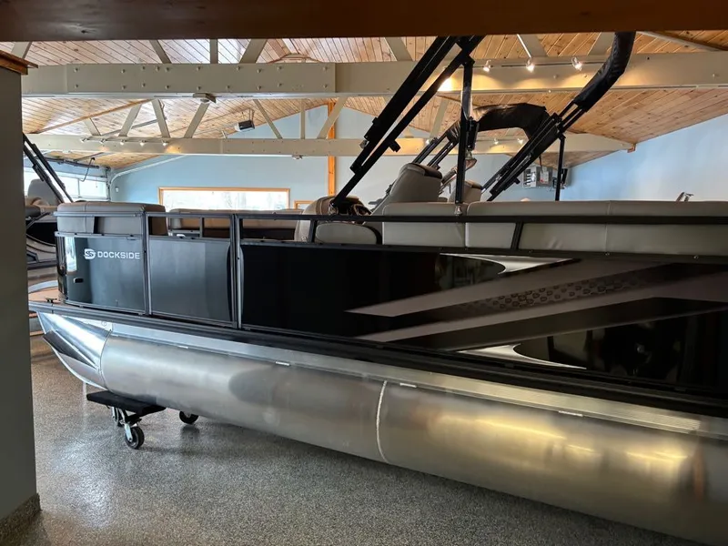 The Image of Dockside 22DQ 2.0 2026 - 1