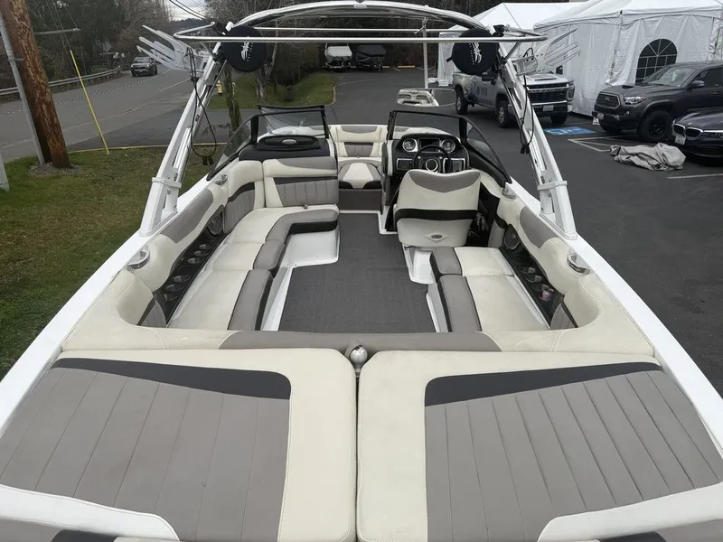 Slide: The Image of Malibu Wakesetter 24 MXZ 2014 - 7