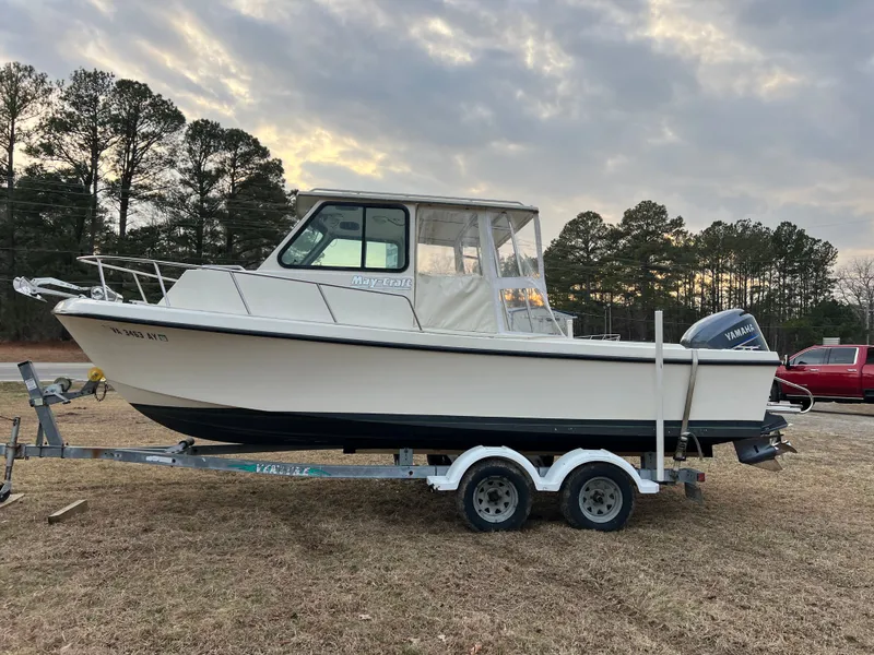 Slide: The Image of May-Craft 2300 Pilot 1997 - 1