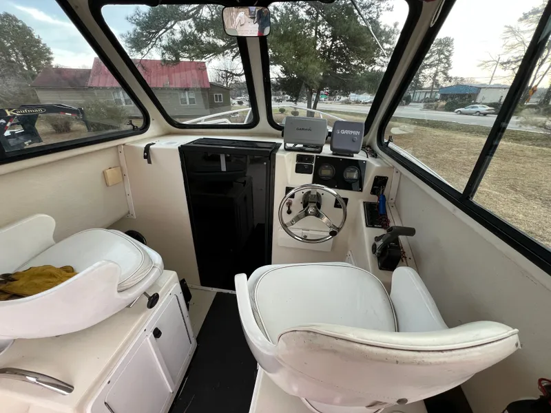 Slide: The Image of May-Craft 2300 Pilot 1997 - 17