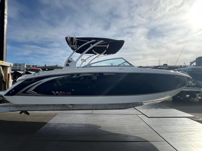 Slide: The Image of Cobalt R7WSS Surf 2017 - 5