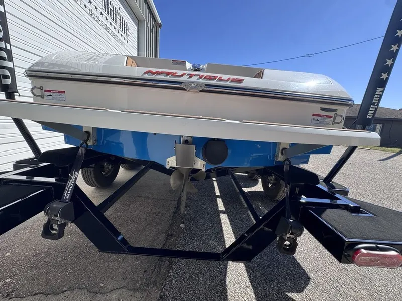 Slide: The Image of Nautique Ski Nautique 200 2019 - 4