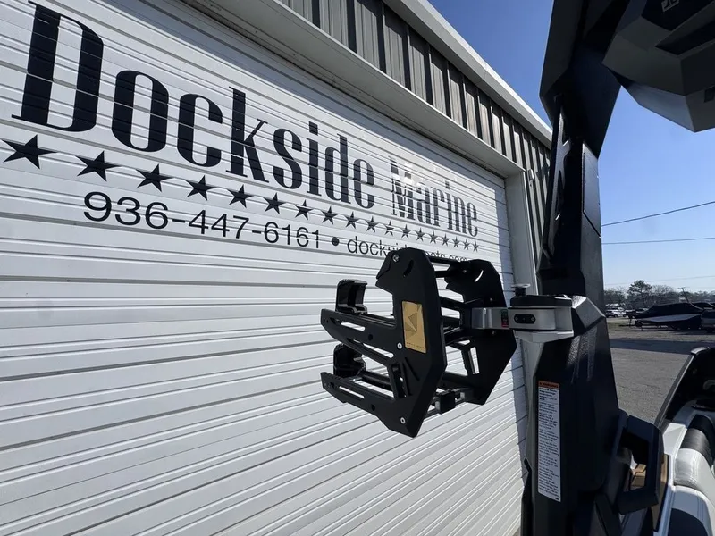 Slide: The Image of Nautique Super Air Nautique S23 2026 - 18