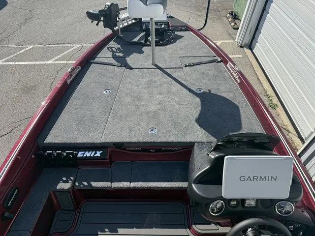 Slide: The Image of Phoenix Bass Boat 721 ZXL 2026 - 12