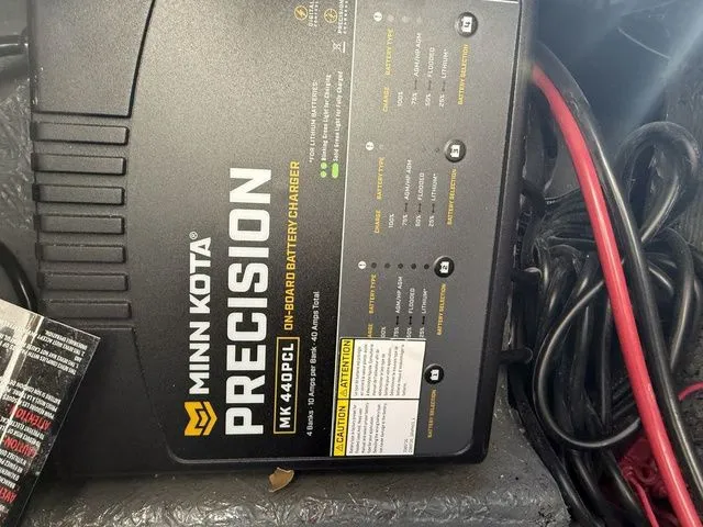 Slide: The Image of Phoenix Bass Boat 721 ZXL 2026 - 21