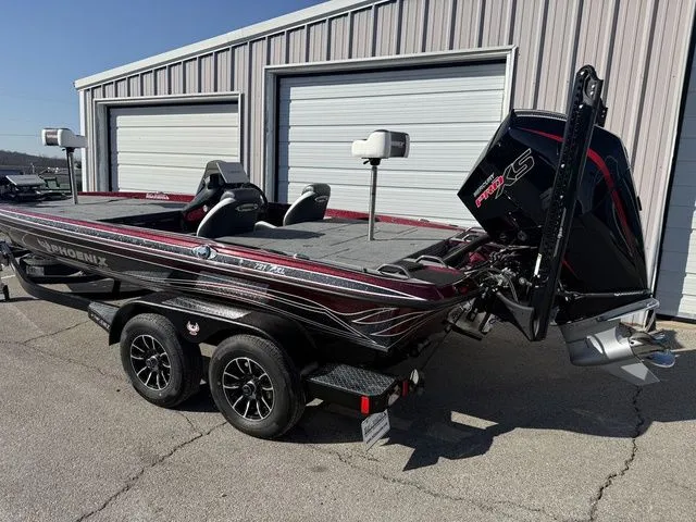 Slide: The Image of Phoenix Bass Boat 721 ZXL 2026 - 3