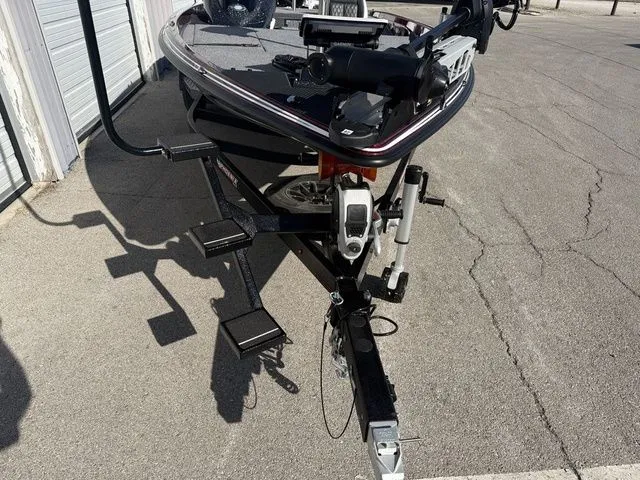 Slide: The Image of Phoenix Bass Boat 721 ZXL 2026 - 7