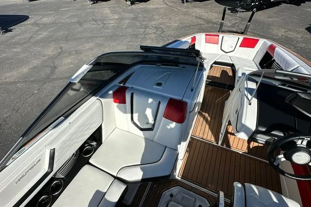 Slide: The Image of Nautique 2016 - 13