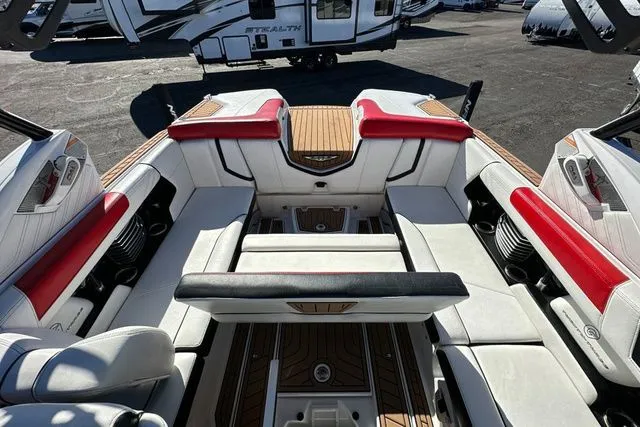 Slide: The Image of Nautique 2016 - 9