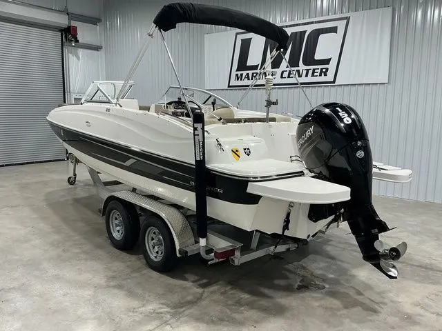 Slide: The Image of Bayliner 210 Deck Boat 2015 - 6