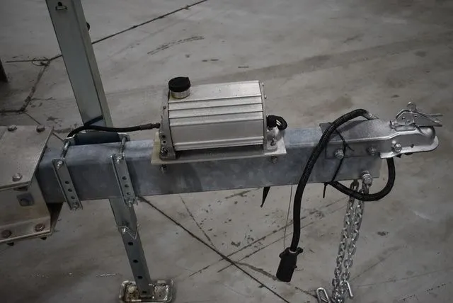 Slide: The Image of Monterey 264FSX 2013 - 100