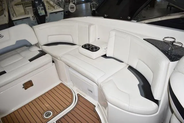 Slide: The Image of Monterey 264FSX 2013 - 33