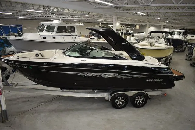 Slide: The Image of Monterey 264FSX 2013 - 4