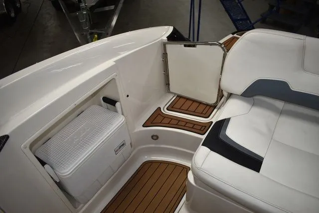 Slide: The Image of Monterey 264FSX 2013 - 42