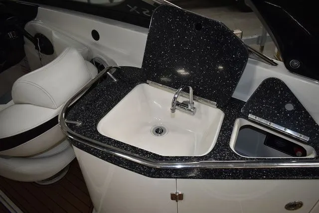 Slide: The Image of Monterey 264FSX 2013 - 44