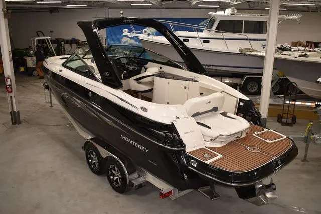 Slide: The Image of Monterey 264FSX 2013 - 6