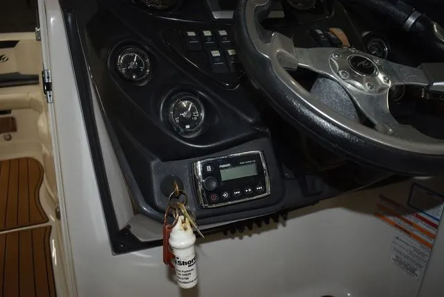 Slide: The Image of Monterey 264FSX 2013 - 64