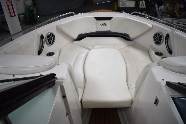 Slide: The Image of Monterey 264FSX 2013 - 83